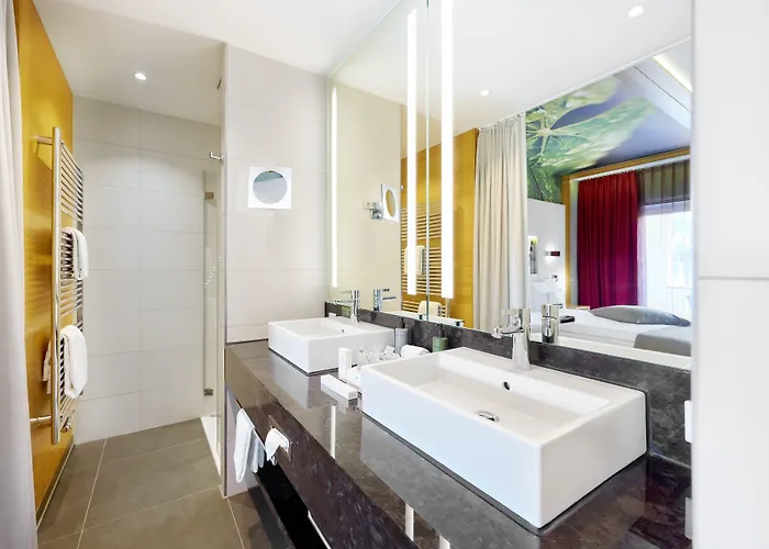 Kaisergarten Hotel 4*